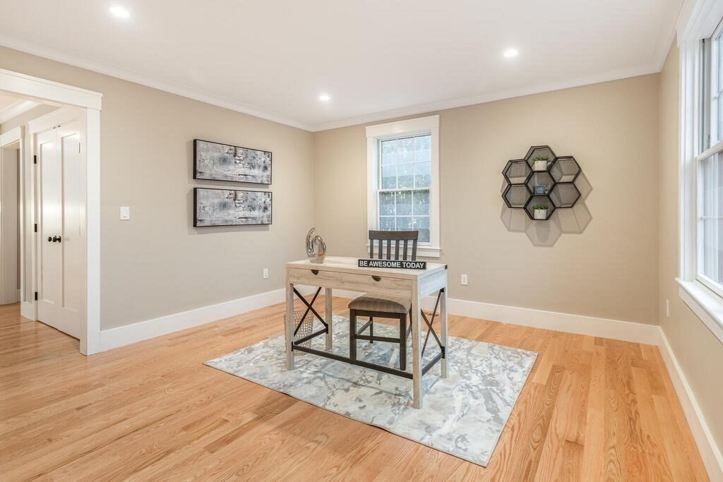19 Windsor Road Westwood, MA 02090 - Photo 14 of 31 Gallery Image 14