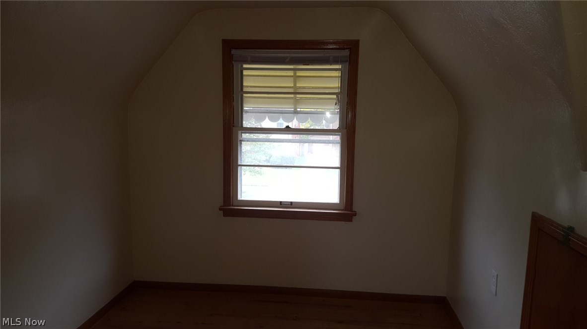17403 Neff Road Cleveland, OH 44119 - Photo 31 of 35