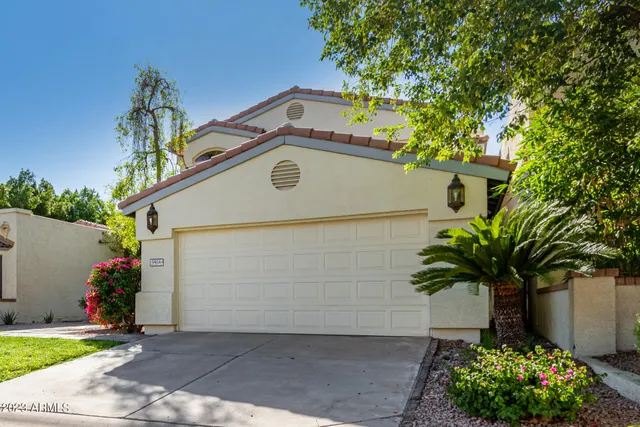 $3,015 | 9414 South 51st Street, Phoenix, AZ 85044