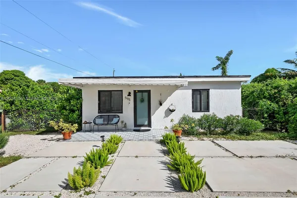 $449,000 | 595 Northwest 101st Street, Miami, FL 33150
