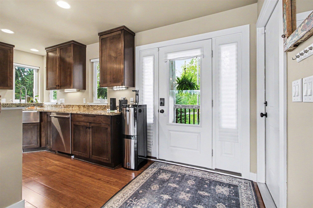 8036 Park Road Whitmore Lake, MI 48189 - Photo 4 of 45