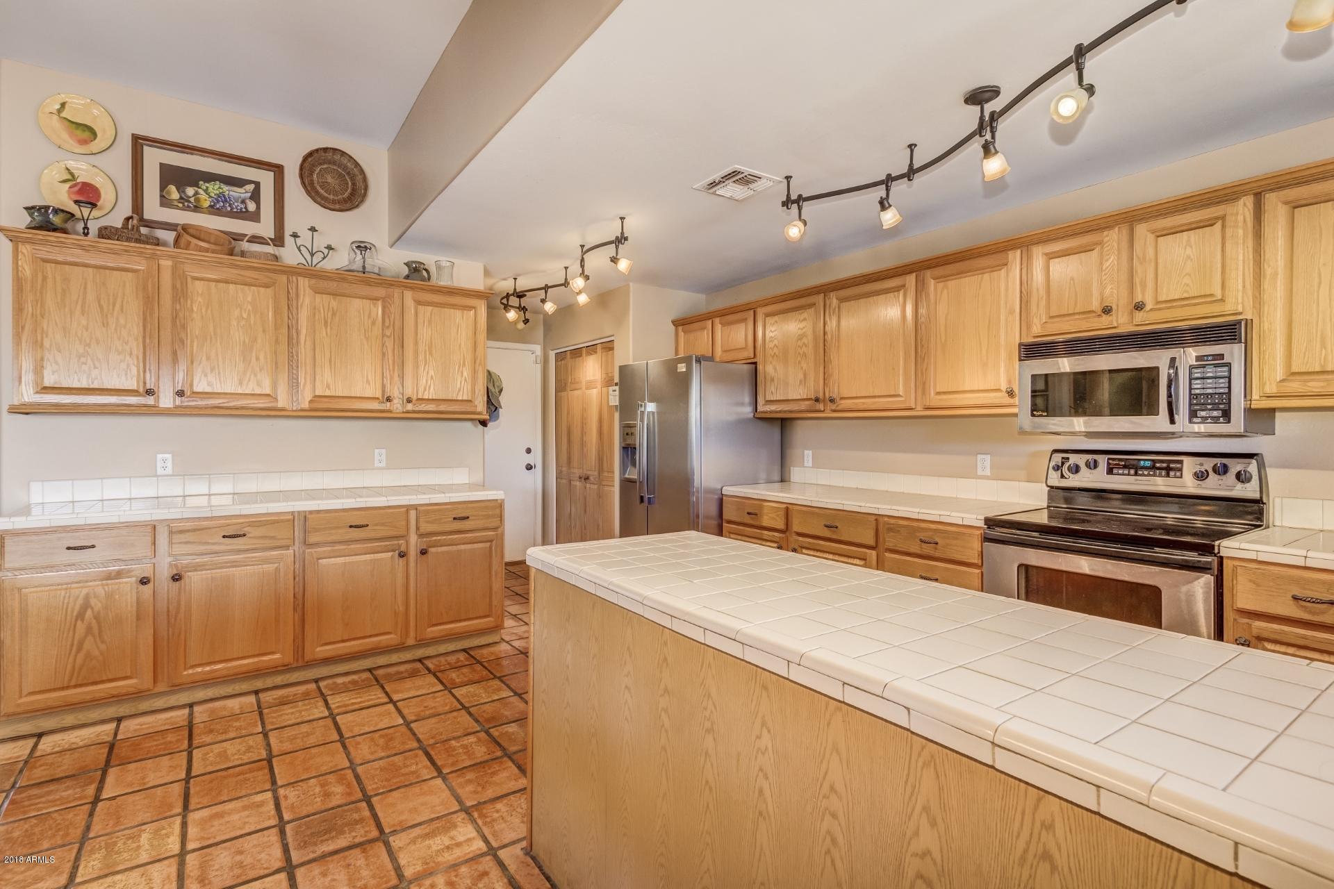 132 East Ridgecrest Road Phoenix, AZ 85086 - Photo 20 of 35 0038-Ridgecrest (14)