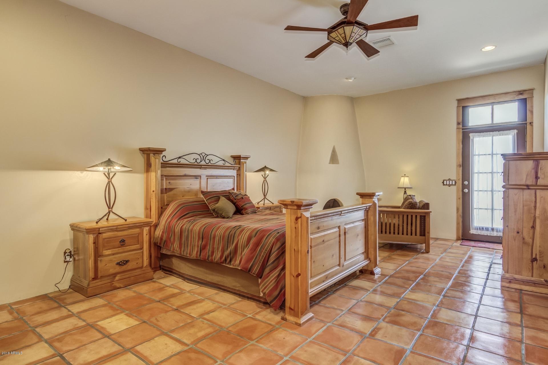 132 East Ridgecrest Road Phoenix, AZ 85086 - Photo 23 of 35 0046-Ridgecrest (22)