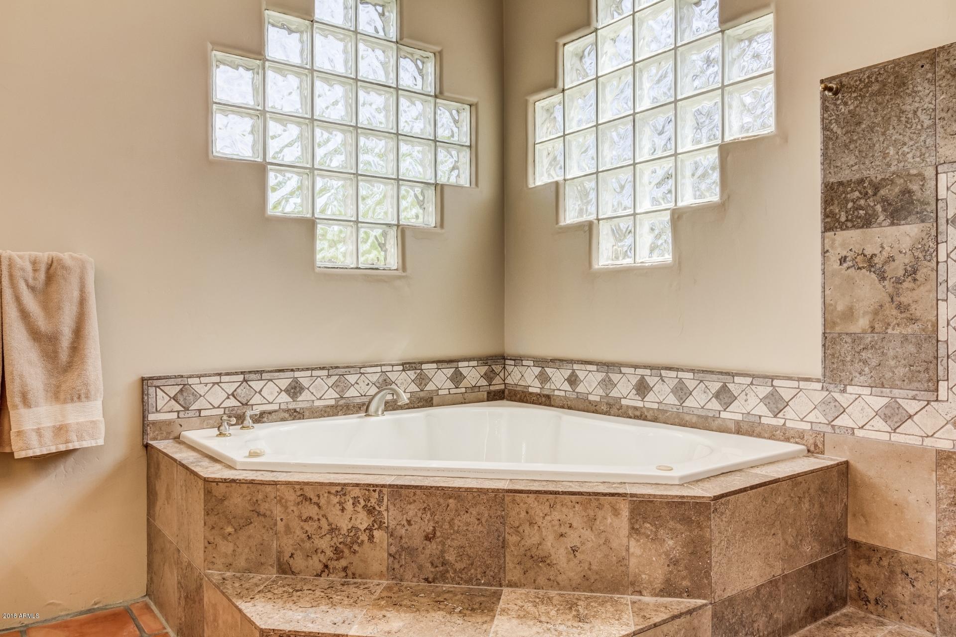 132 East Ridgecrest Road Phoenix, AZ 85086 - Photo 26 of 35 0052-Ridgecrest (27)