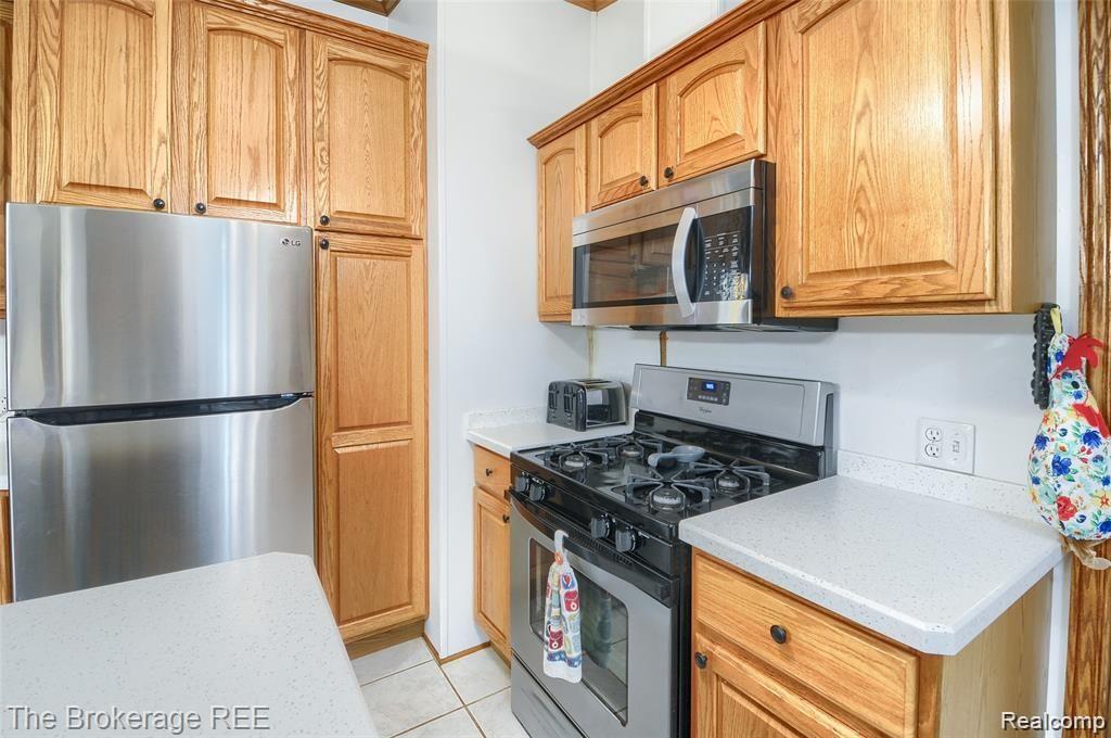 5477 Rensselear Drive Lapeer, MI 48446 - Photo 20 of 33
