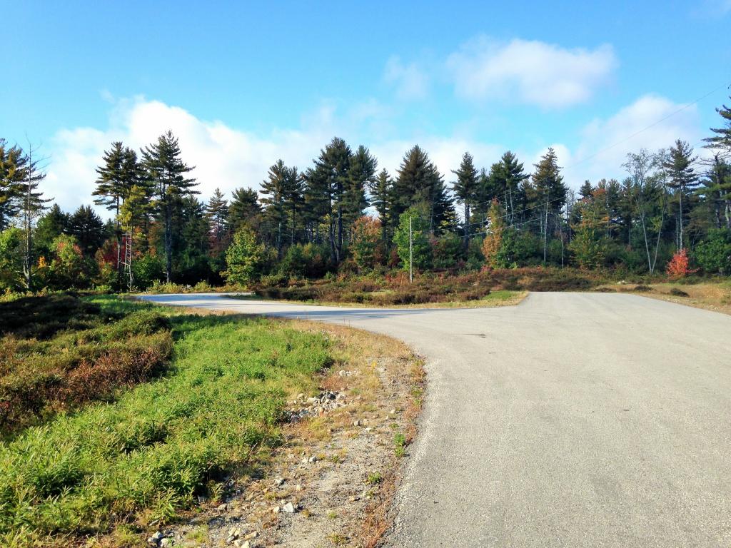 82 Hilbren Road Weare, NH 03281 - Photo 9 of 17