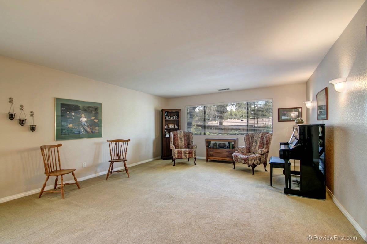 16516 Wilderness Road Poway, CA 92064 - Photo 3 of 25