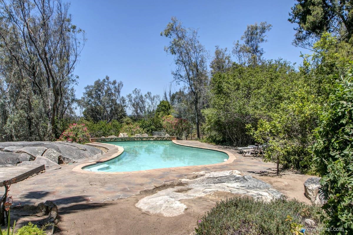 16516 Wilderness Road Poway, CA 92064 - Photo 23 of 25