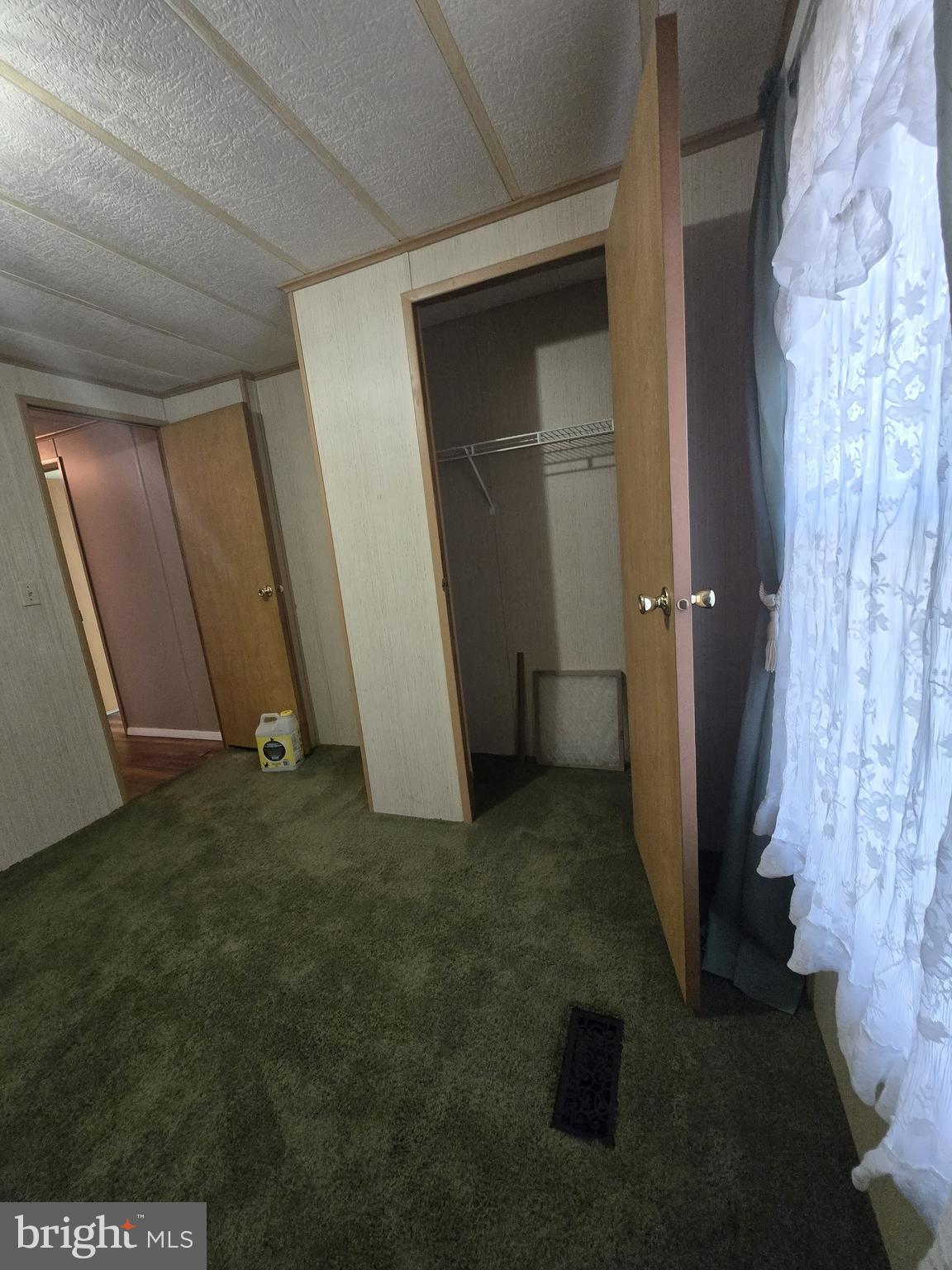 800 York Road, Unit 41 Dover, PA 17315 - Photo 30 of 34 3rd Bedroom