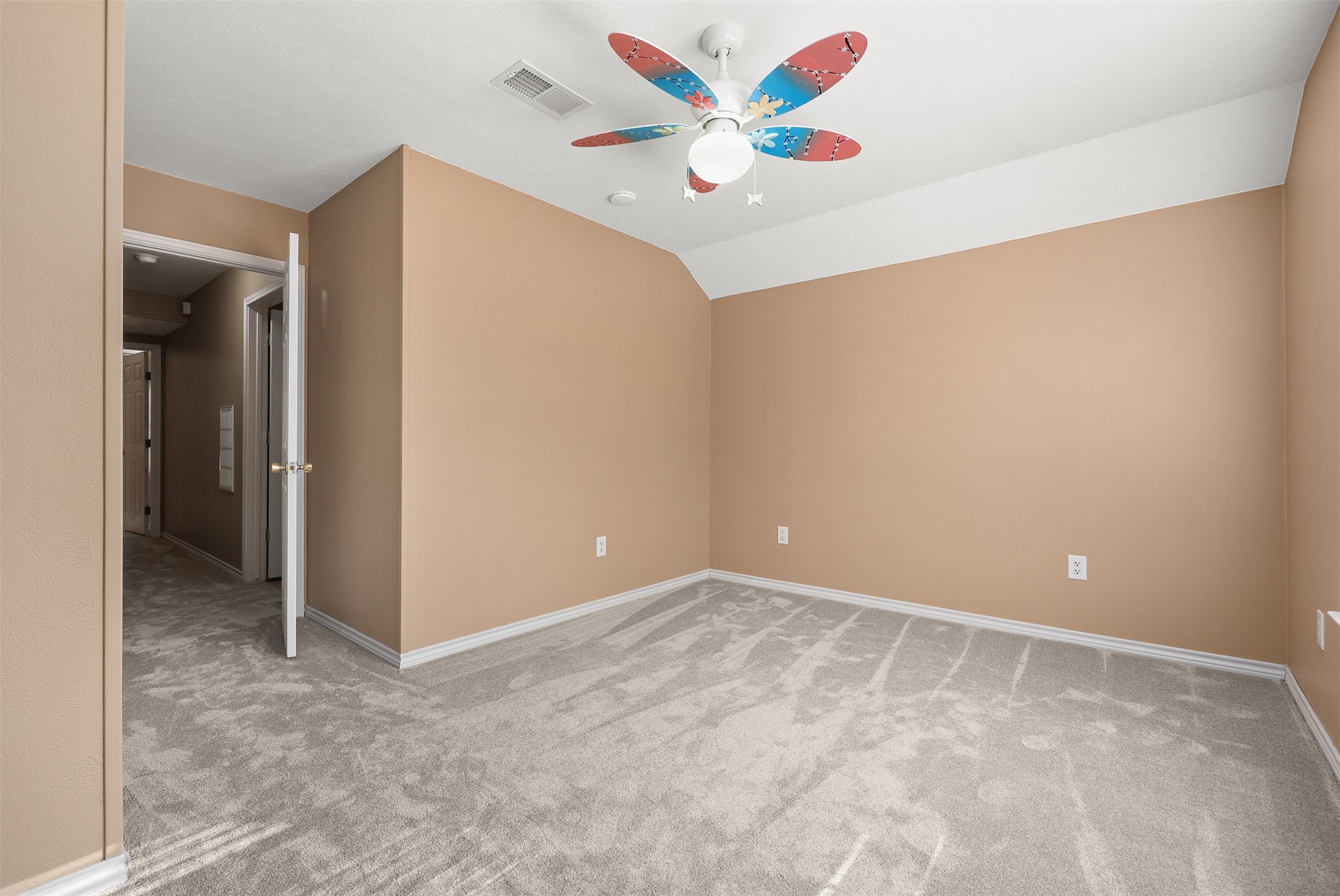 1635 Wallisville-Turtle Bayou Road Wallisville, TX 77597 - Photo 38 of 46 a view of an empty room