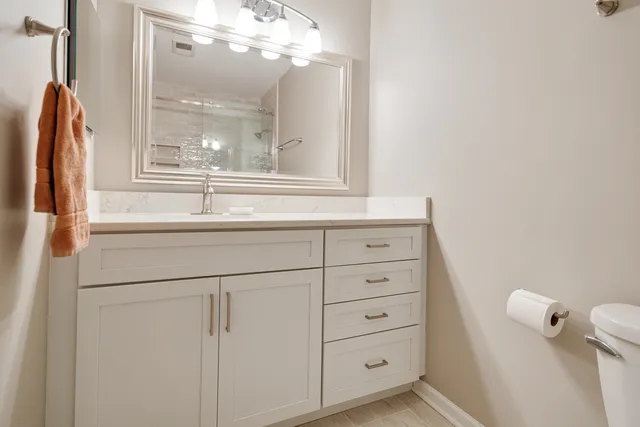 $280,000 | 1600 Brittany Court, Unit C2, Wheeling, IL 60090