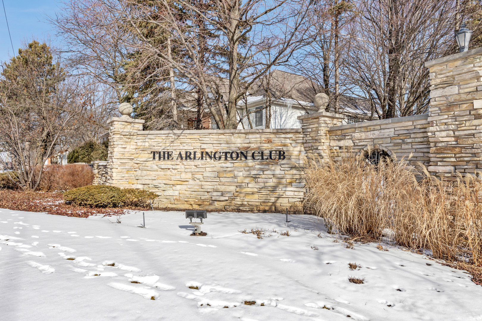 1600 Brittany Court, Unit C2 Wheeling, IL 60090 - Photo 24 of 27 a view of a terrace area