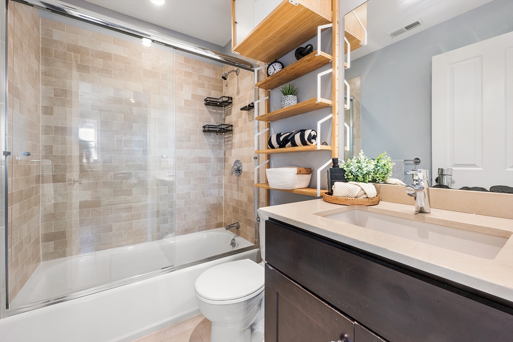 13 Meehan Street, Unit 3 Boston, MA 02130 - Photo 11 of 20