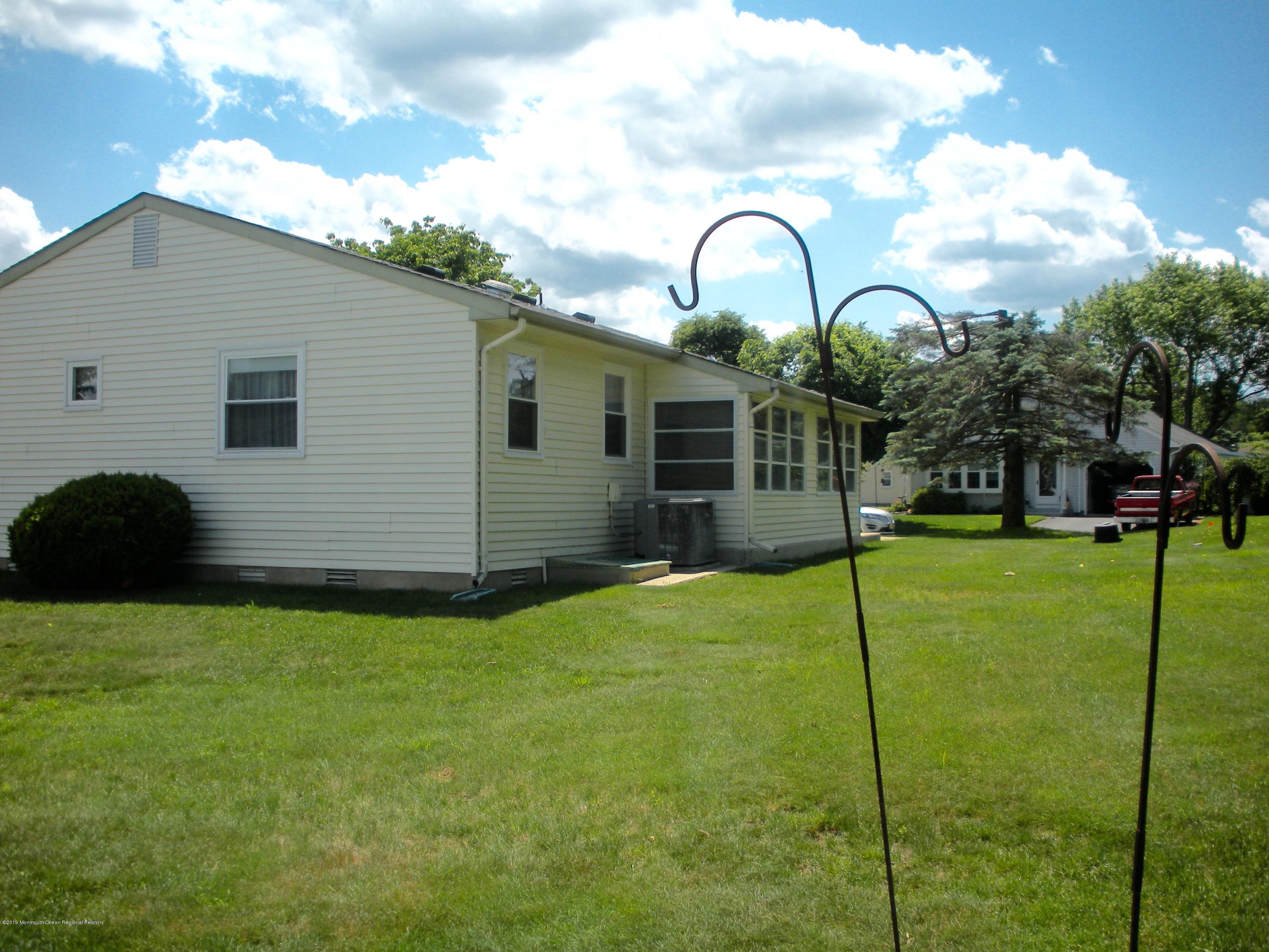 11 Berkshire Road, Unit 64 Whiting, NJ 08759 - Photo 15 of 18 DSCN0390