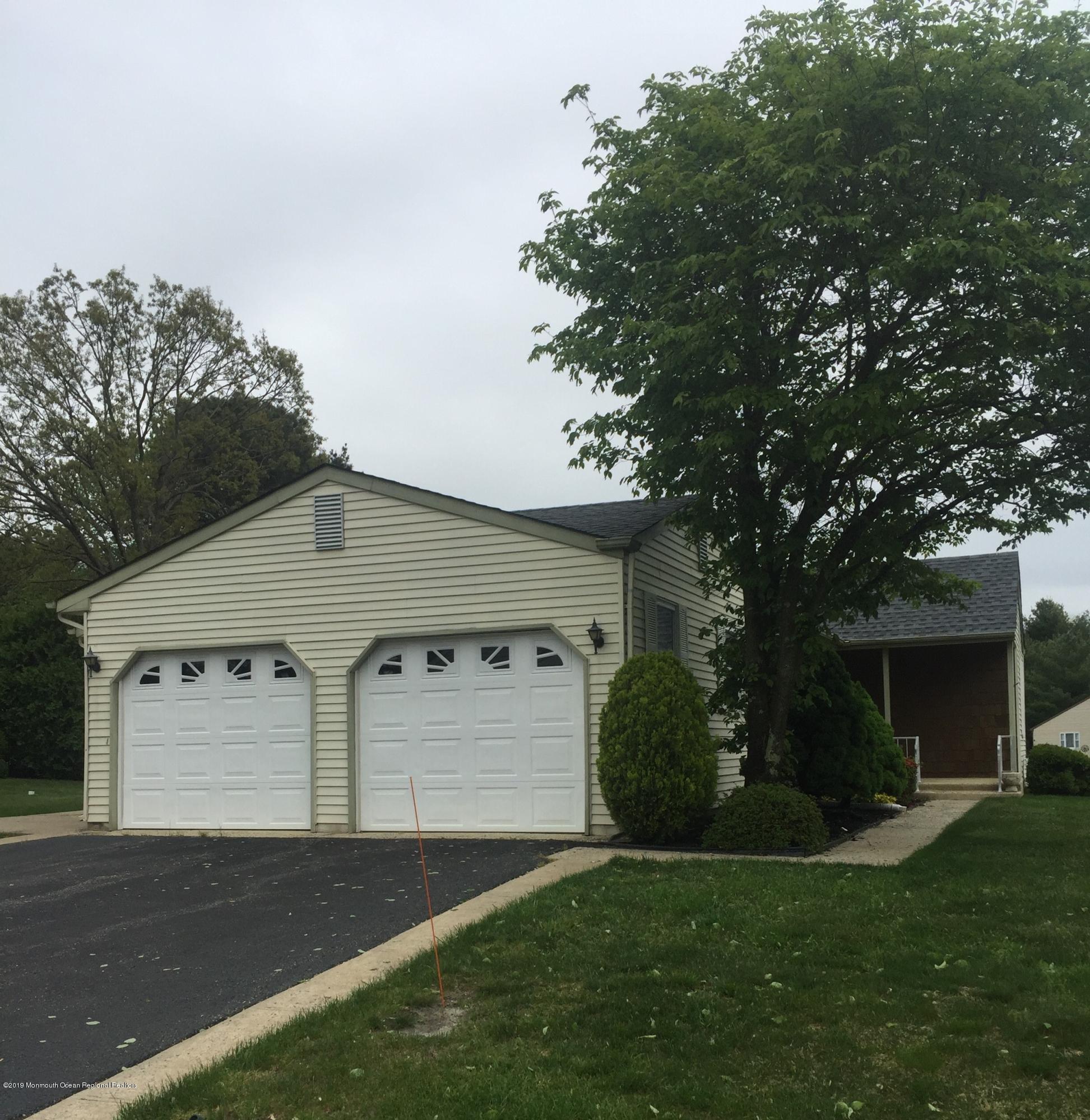 11 Berkshire Road, Unit 64 Whiting, NJ 08759 - Photo 2 of 18 11 Berkshire-new3