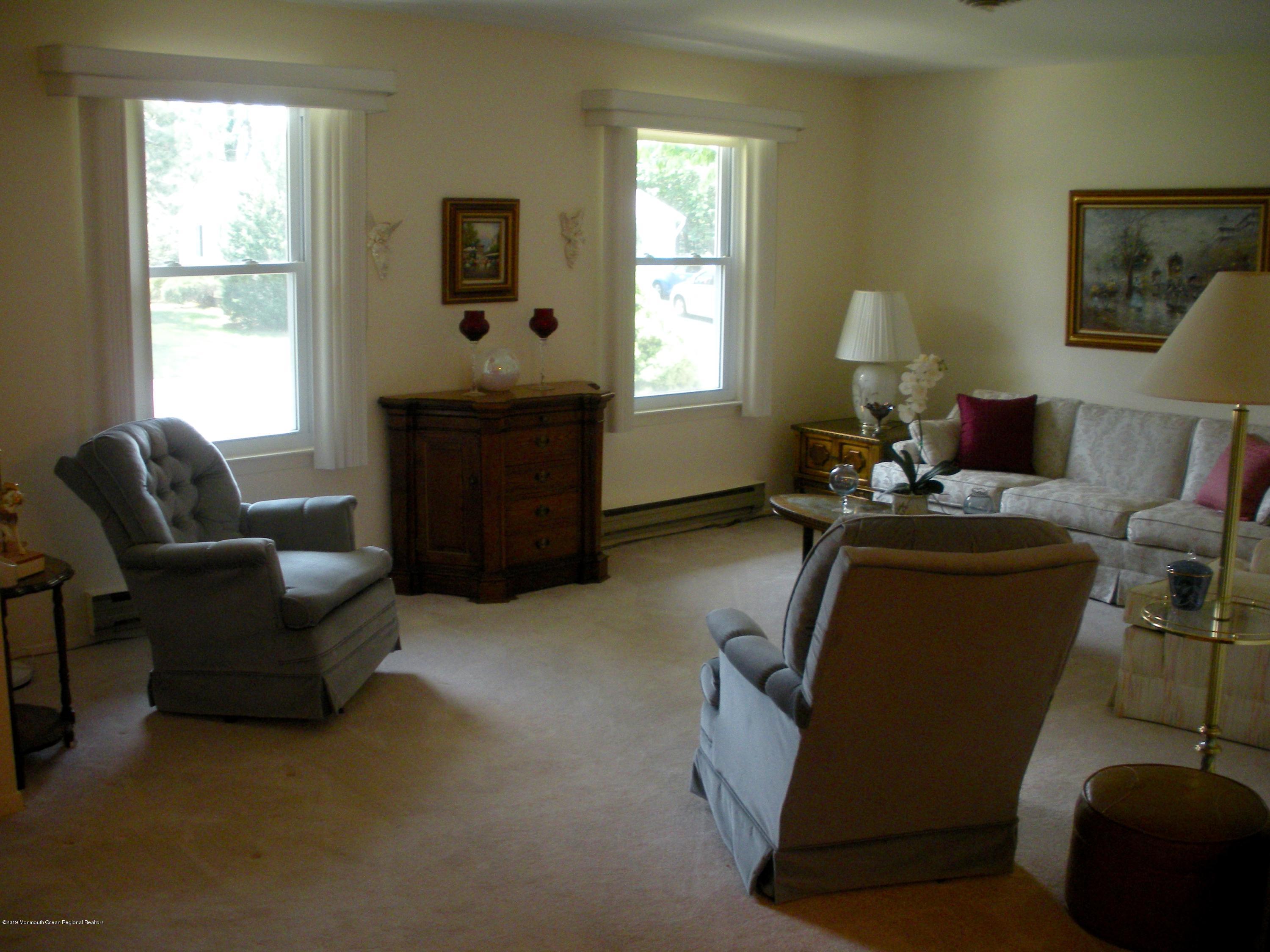 11 Berkshire Road, Unit 64 Whiting, NJ 08759 - Photo 4 of 18 DSCN0364