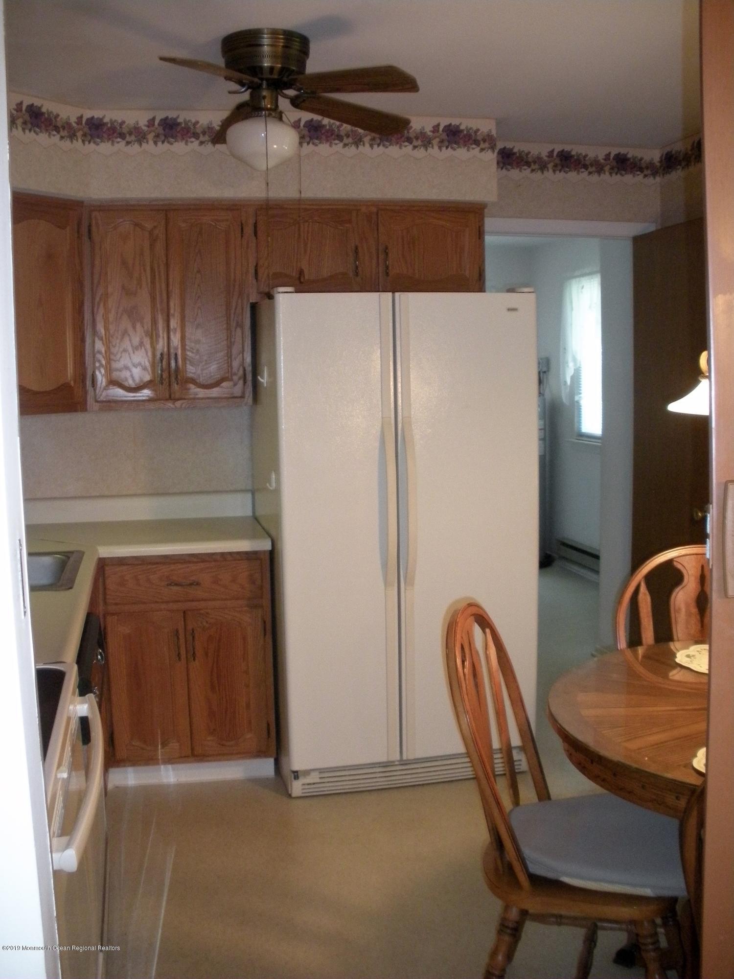 11 Berkshire Road, Unit 64 Whiting, NJ 08759 - Photo 6 of 18 DSCN0381