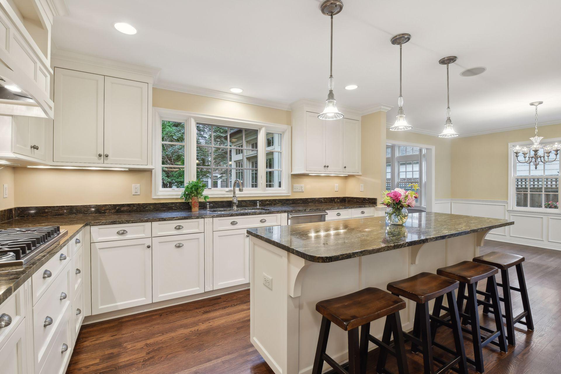 5017 Bruce Avenue Edina, MN 55424 - Photo 12 of 50