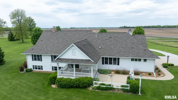 $740,000 | 9300 Highway 124, Sherman, IL 62684