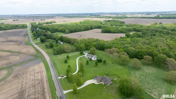 $740,000 | 9300 Highway 124, Sherman, IL 62684