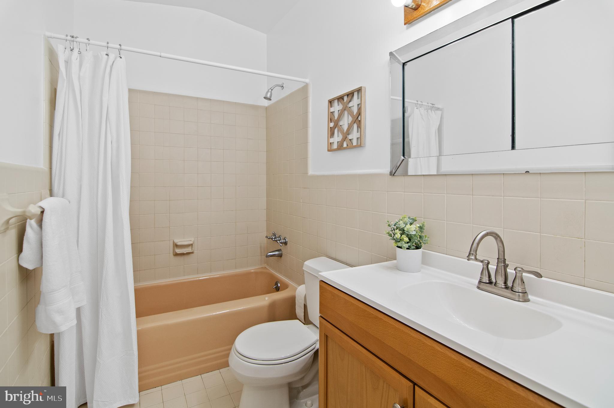 6720 Chokeberry Road Baltimore, MD 21209 - Photo 13 of 25 Gallery Image 13