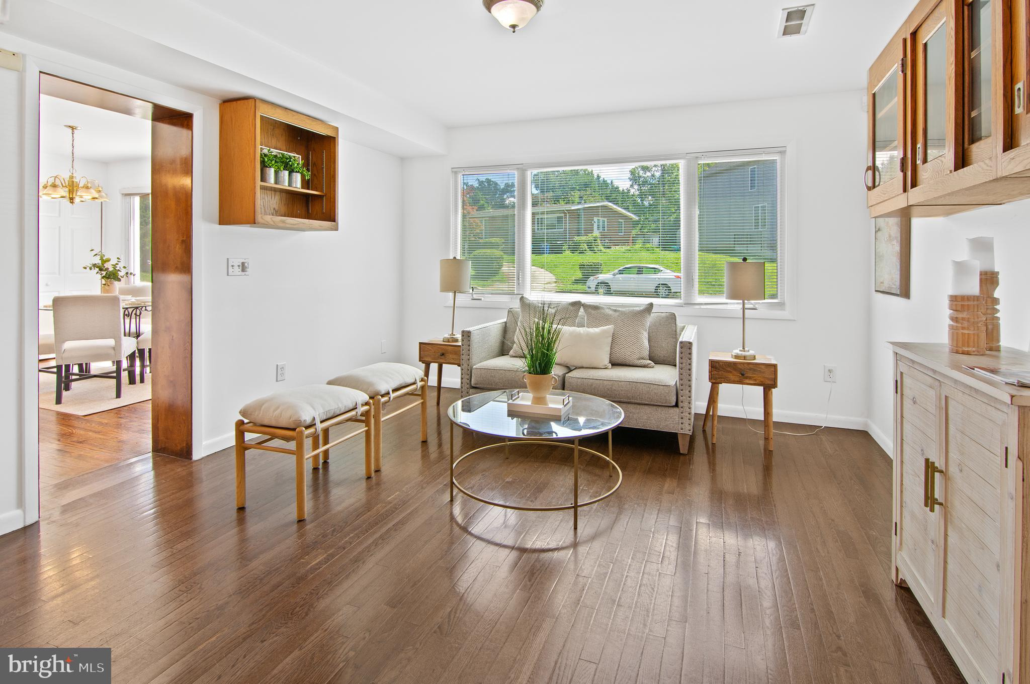 6720 Chokeberry Road Baltimore, MD 21209 - Photo 5 of 25 Gallery Image 5