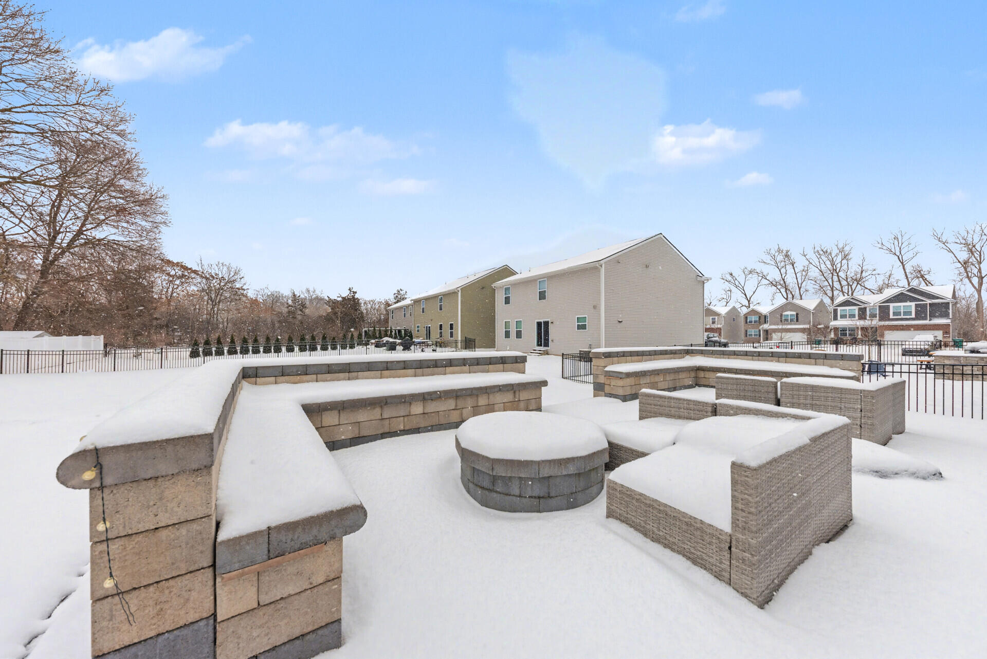 6035 Ravine Court Ypsilanti, MI 48197 - Photo 3 of 48 MLS3_CustomPatio