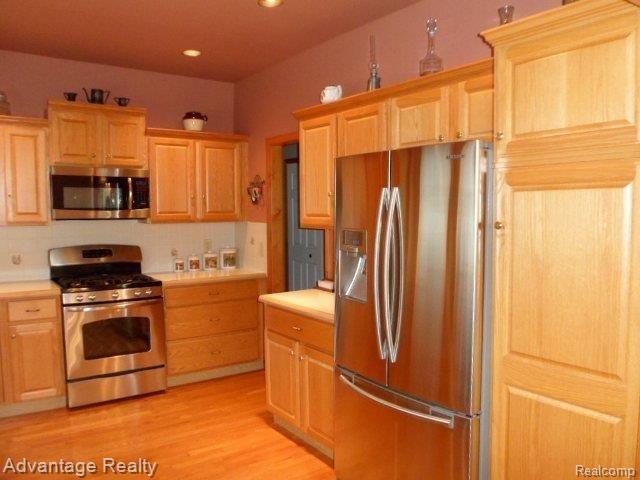 53102 Baker Road New Baltimore, MI 48047 - Photo 8 of 24 SAM_3493.jpg