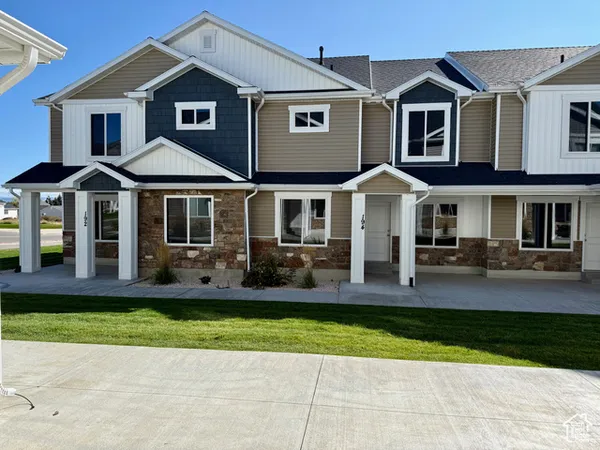 $365,000 | 194 West Seasons Lane, Unit 51, Garden City, UT 84028
