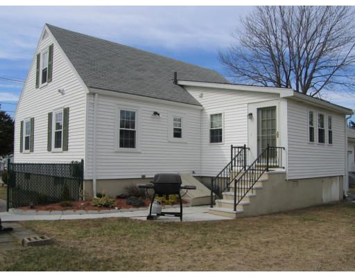 19 Jensen Road Watertown, MA 02472 - Photo 11 of 18 Gallery Image 11