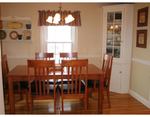 19 Jensen Road Watertown, MA 02472 - Photo 9 of 18 Gallery Image 9