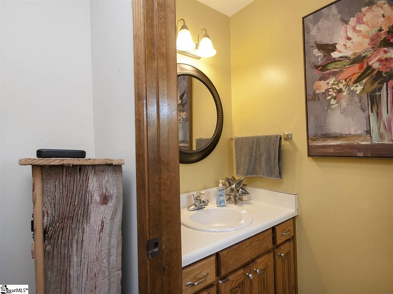 501 Davenport Road Simpsonville, SC 29680 - Photo 8 of 33 Gallery Image 8