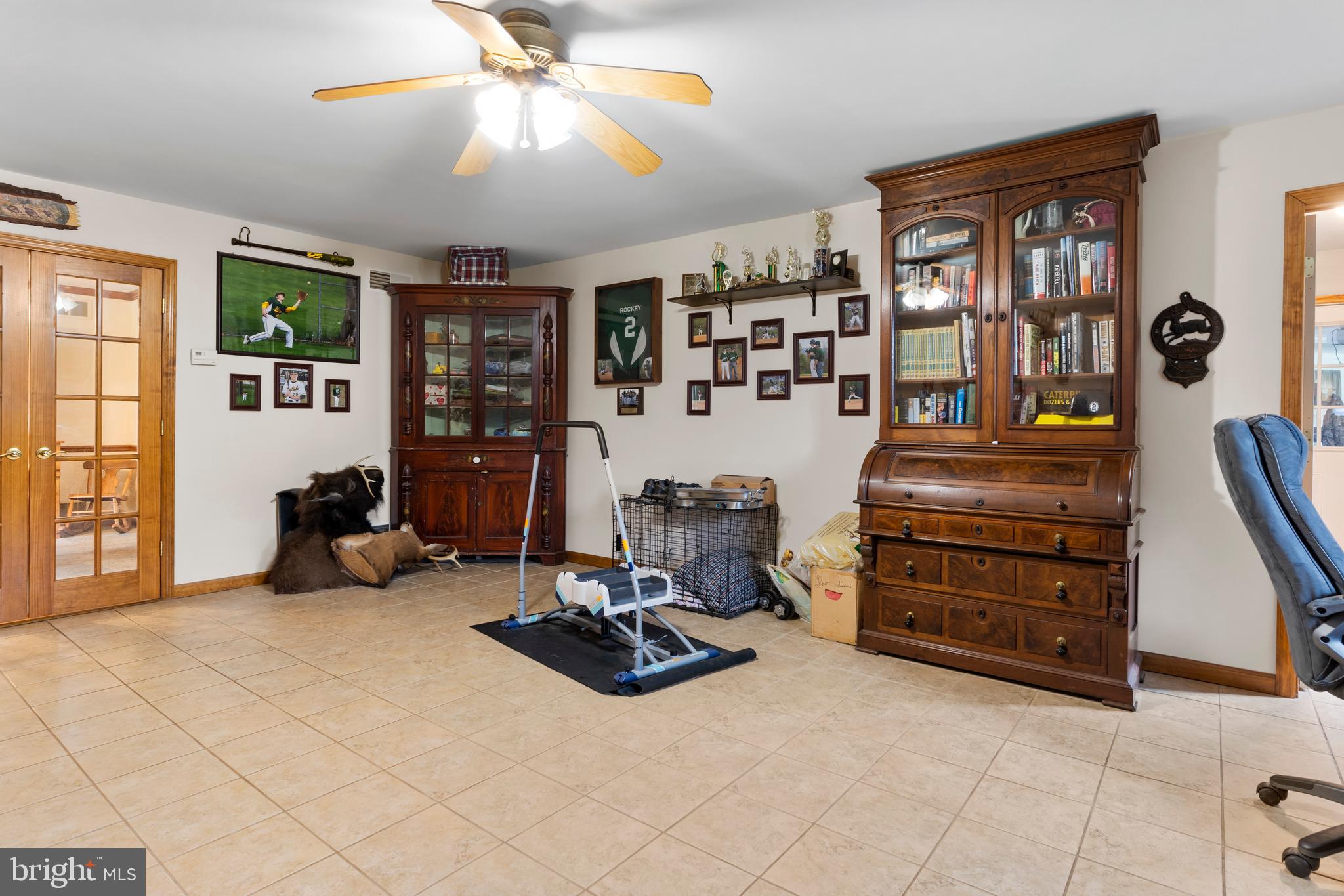 392 Peach Glen Road Gardners, PA 17324 - Photo 46 of 72 a room with furniture and gym equipment