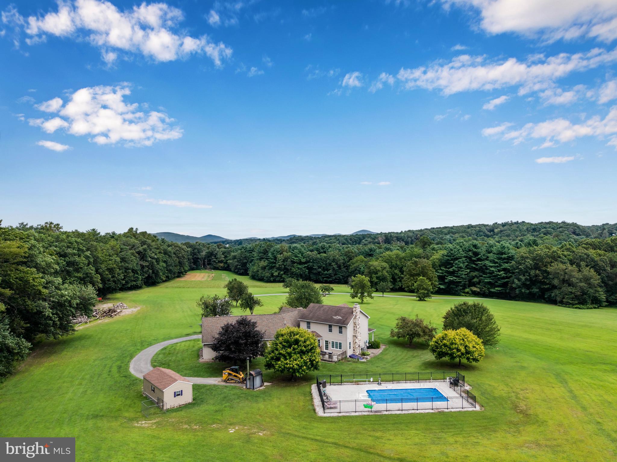 392 Peach Glen Road Gardners, PA 17324 - Photo 8 of 72 a view of a garden with lawn chairs