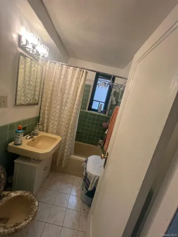 $280,000 | 1450 Parkchester Road, Unit 3H | Parkchester