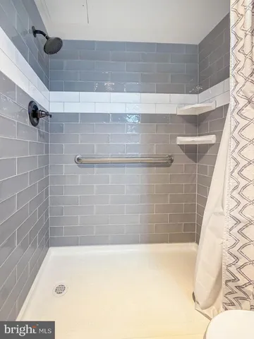 $215,000 | 6105 Delaire Landing Road, Unit 105, Philadelphia, PA 19114