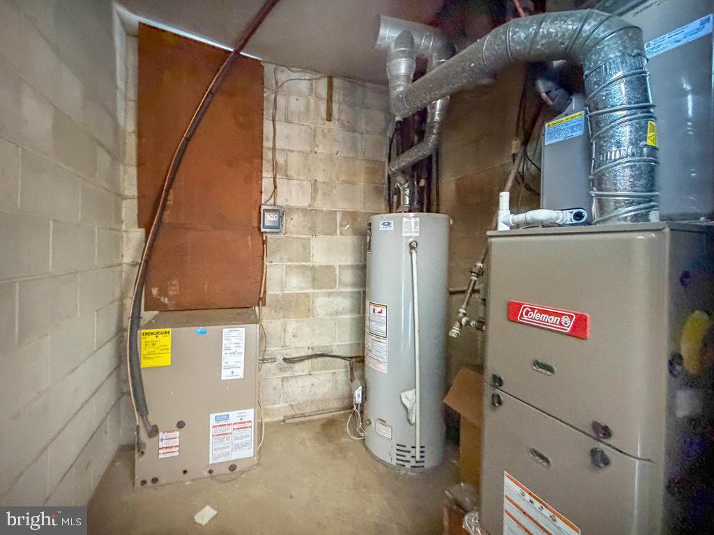 6105 Delaire Landing Road, Unit 105 Philadelphia, PA 19114 - Photo 31 of 39 Heater room/Storage