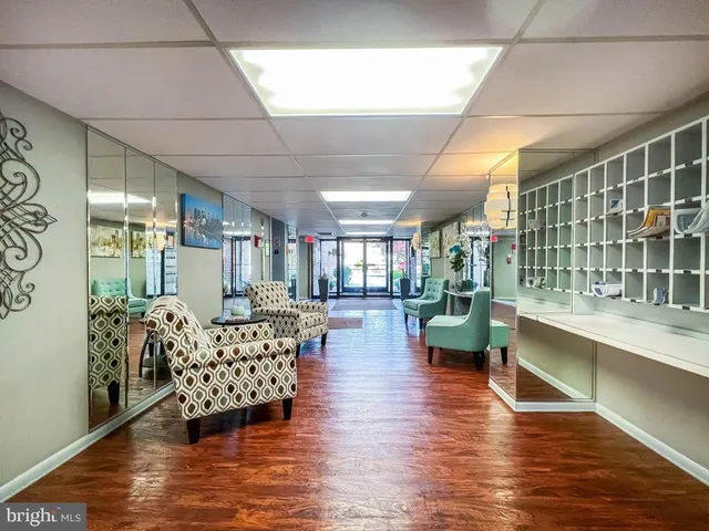 $215,000 | 6105 Delaire Landing Road, Unit 105, Philadelphia, PA 19114