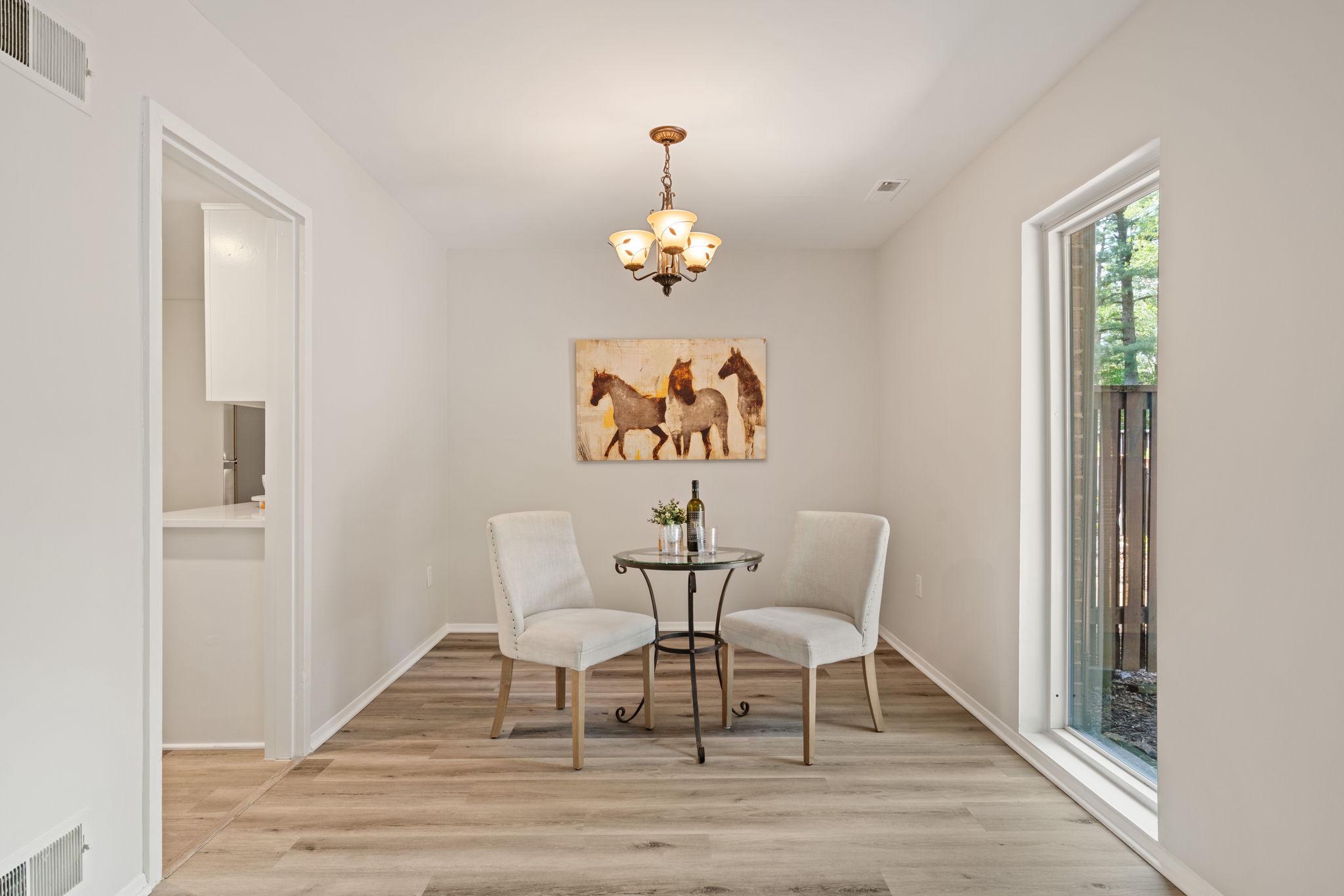 1806 Ivy Oak Square, Unit 43 Reston, VA 20190 - Photo 11 of 35 Dining Room