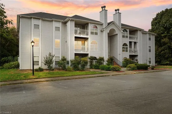 $179,500 | 824 Rivertree Lane, Winston-Salem, NC 27103