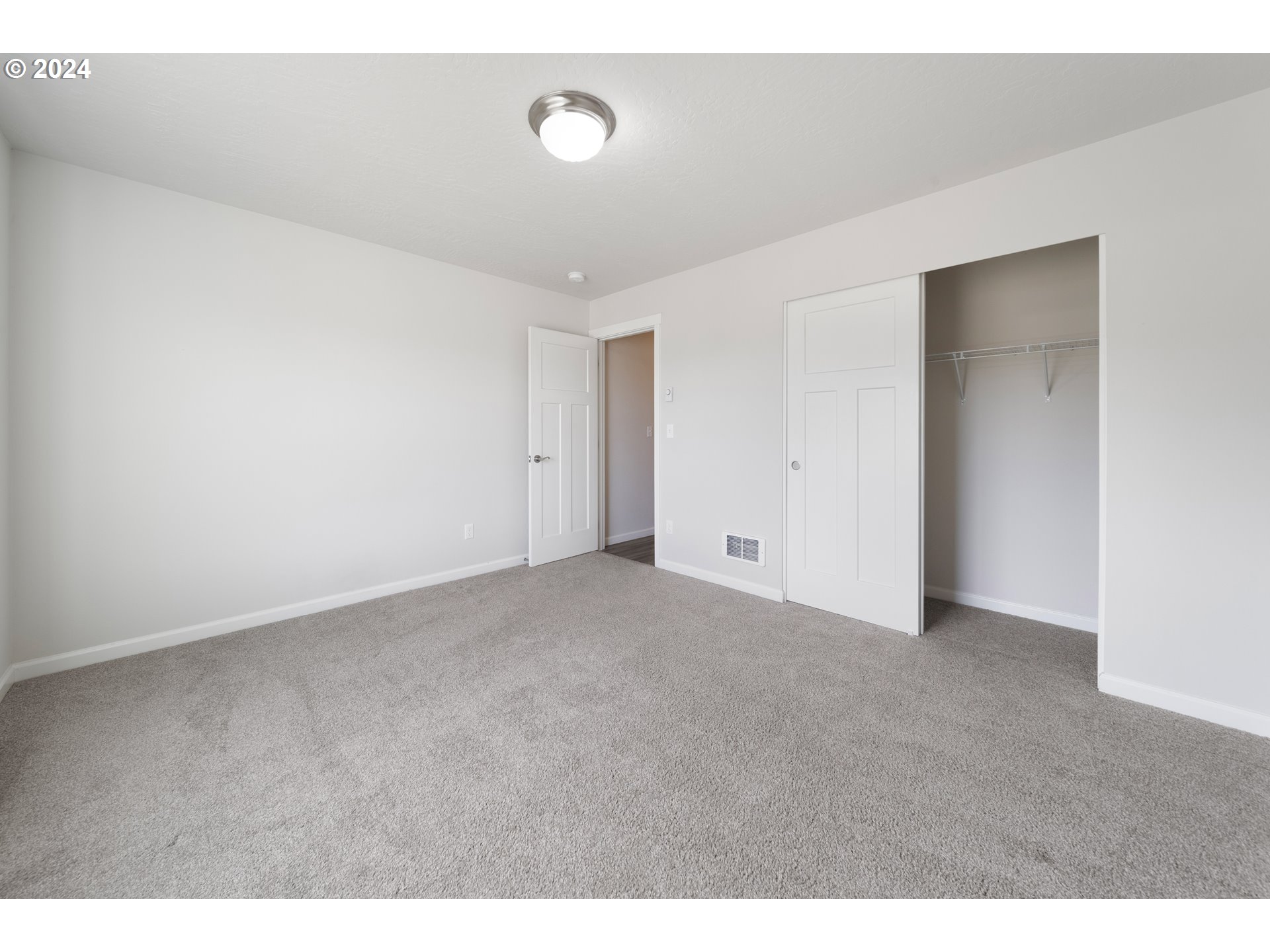 470 Providence Drive Reedsport, OR 97467 - Photo 21 of 41 a view of an empty room