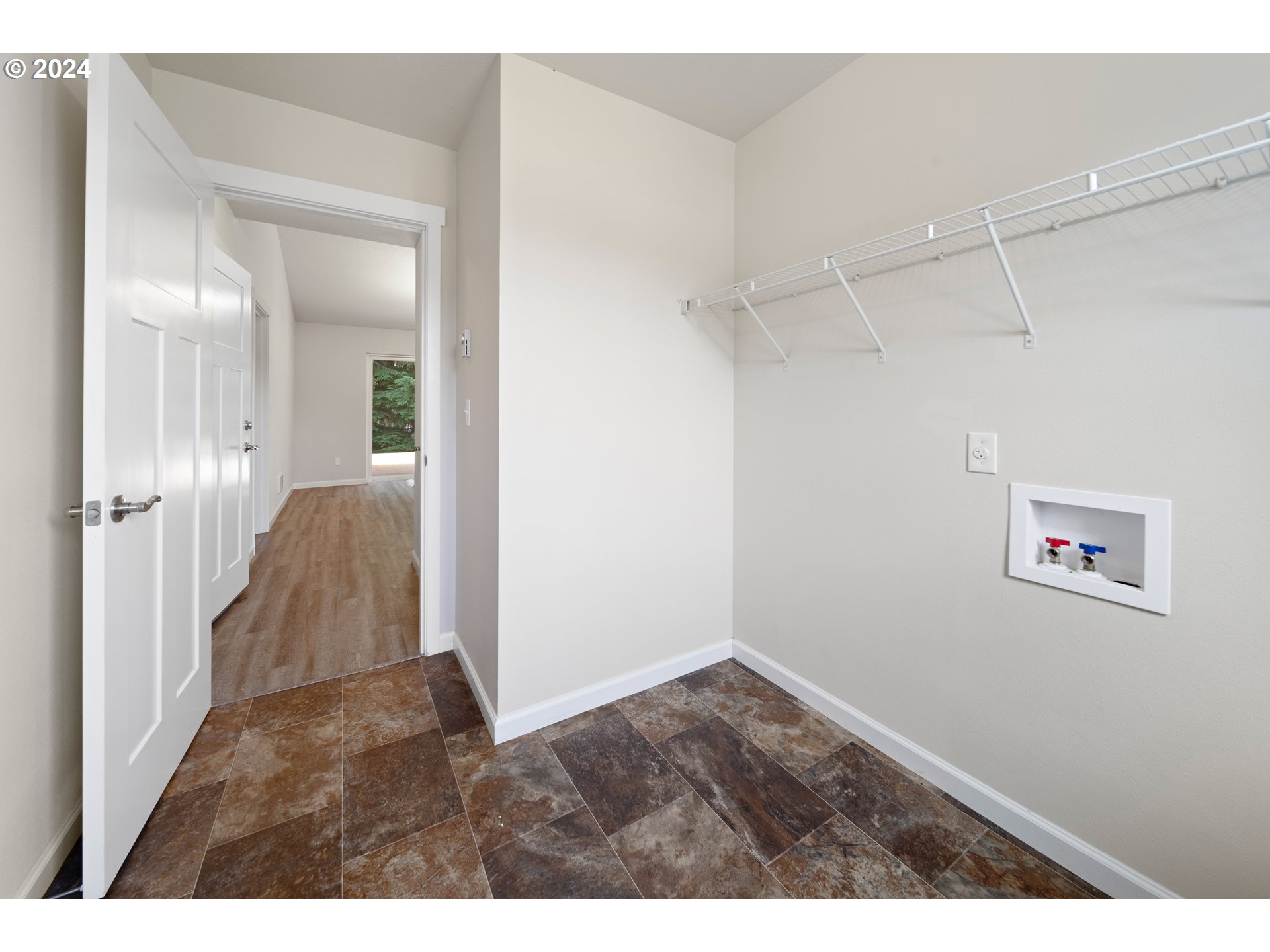 470 Providence Drive Reedsport, OR 97467 - Photo 29 of 41 a view of a bathroom