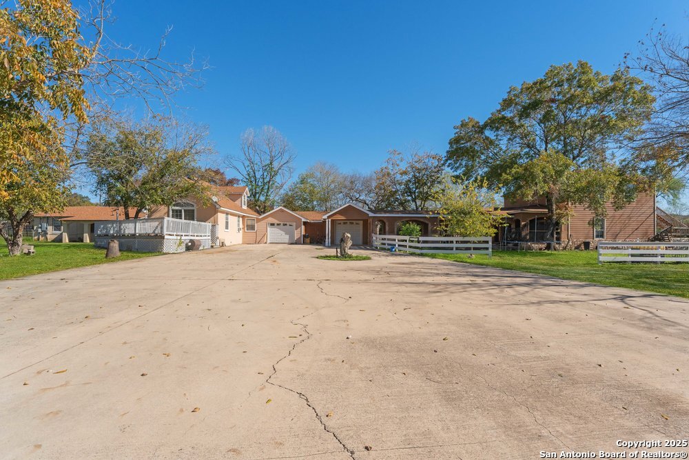 2930 Shane Road San Antonio, TX 78223 - Photo 2 of 75