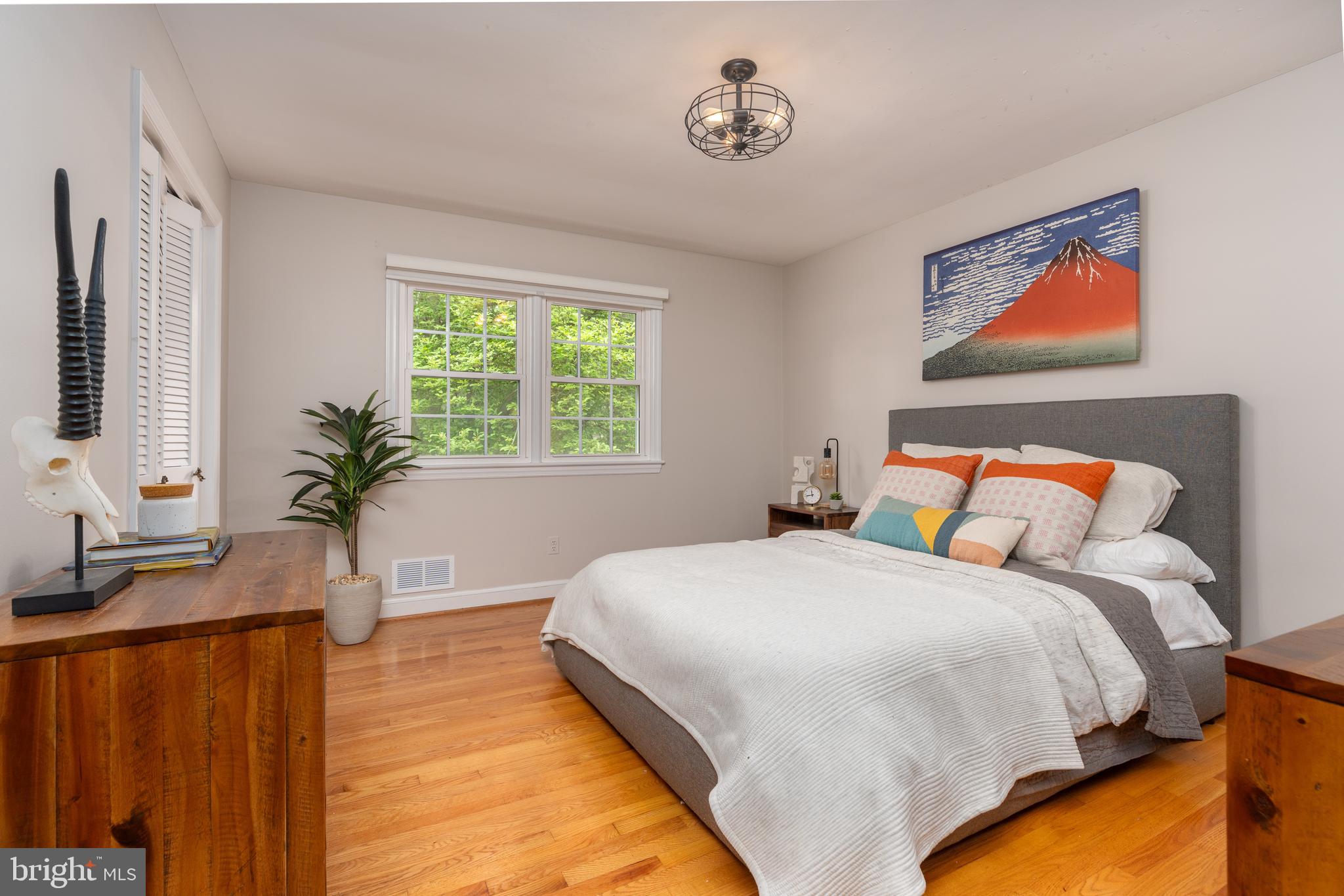 7407 Churchill Road McLean, VA 22101 - Photo 24 of 35 3rd Upper Level Bedroom.