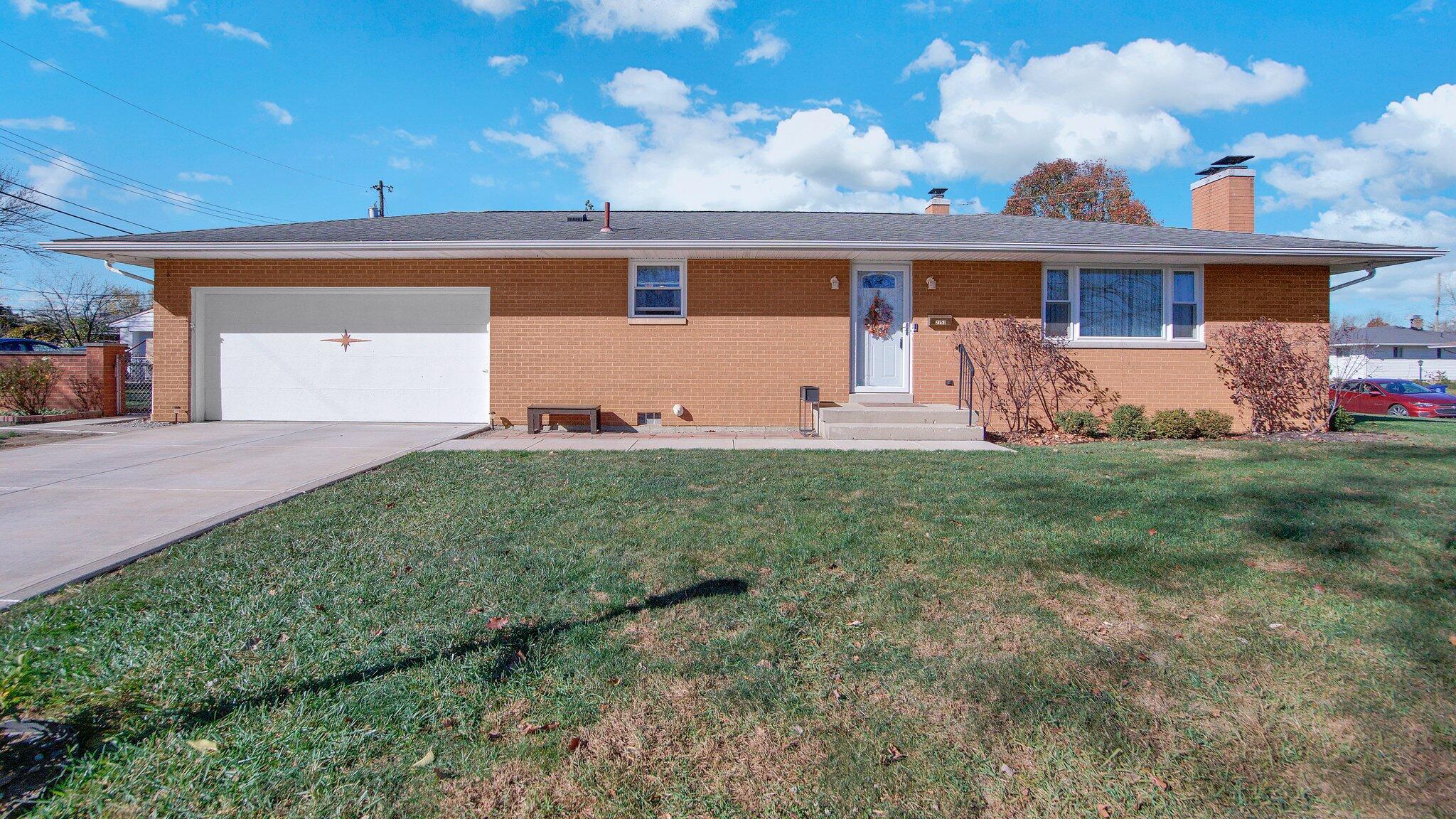 2-web-or-mls-2753-rosedale-ave