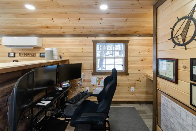 $325,000 | 36 Fairfield Vt 05455, East Fairfield, VT 05448