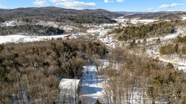 $325,000 | 36 Fairfield Vt 05455, East Fairfield, VT 05448