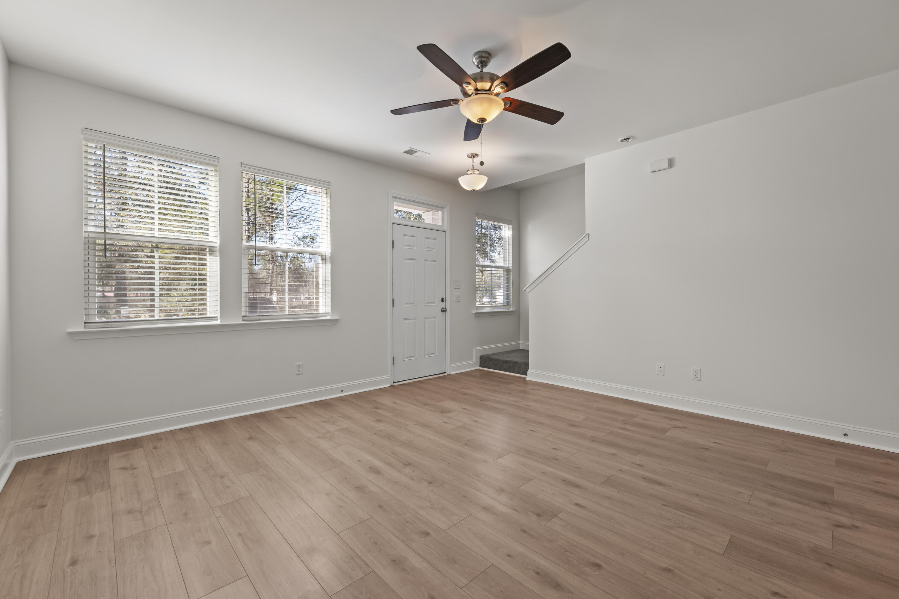 123 Boone Street Summerville, SC 29483 - Photo 5 of 22 Living Room 2