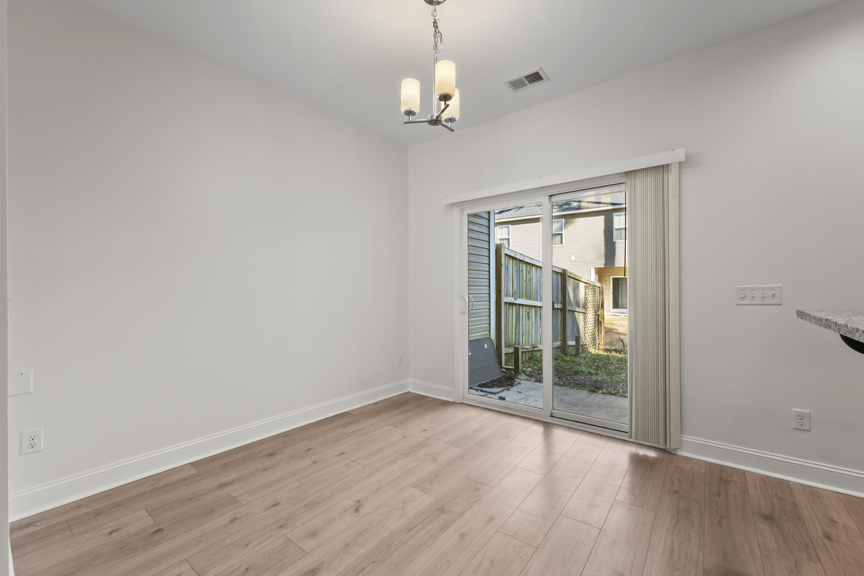 123 Boone Street Summerville, SC 29483 - Photo 10 of 22 Back Entrance