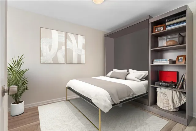 $295,000 | 525 West Hawthorne Place, Unit 2008, Chicago, IL 60657